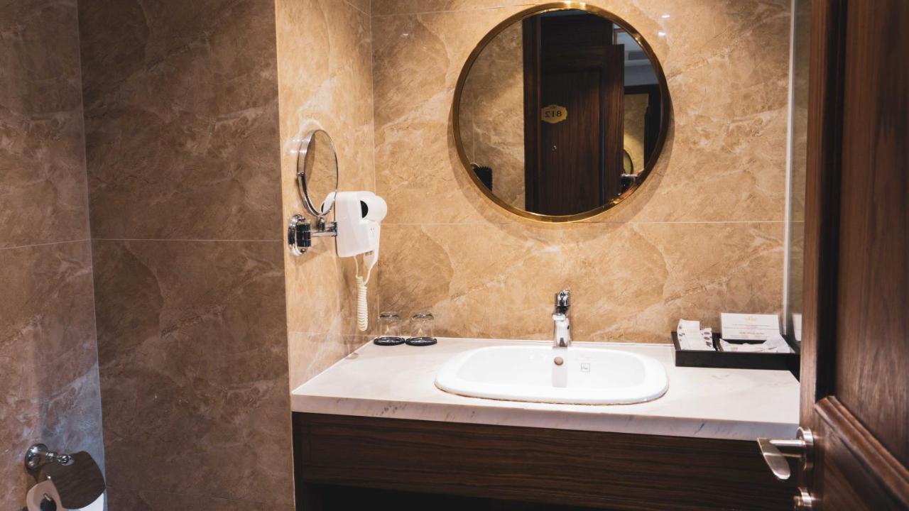 Phu Cuong Hotel Cà Mau Eksteriør billede